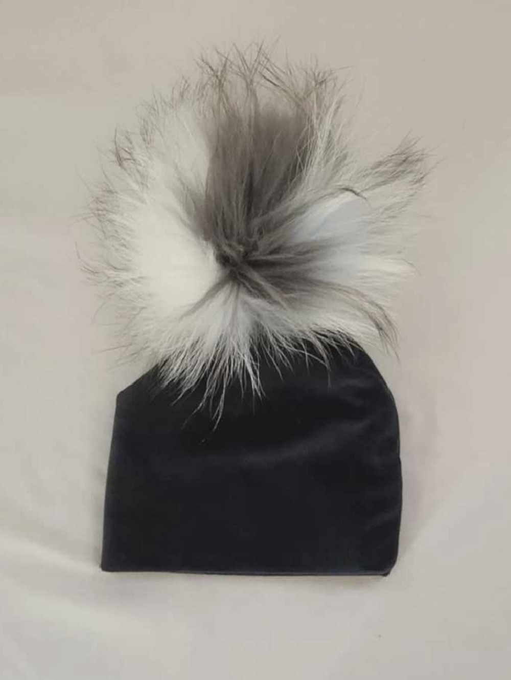 GAP Black Beanie with White and Gray Faux Fur Pom Pom